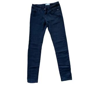 SUPER SOFT AND STRETCHY BLACK STRAIGHT LEG JEAN-SOFT, COMFY-FITS GREAT!